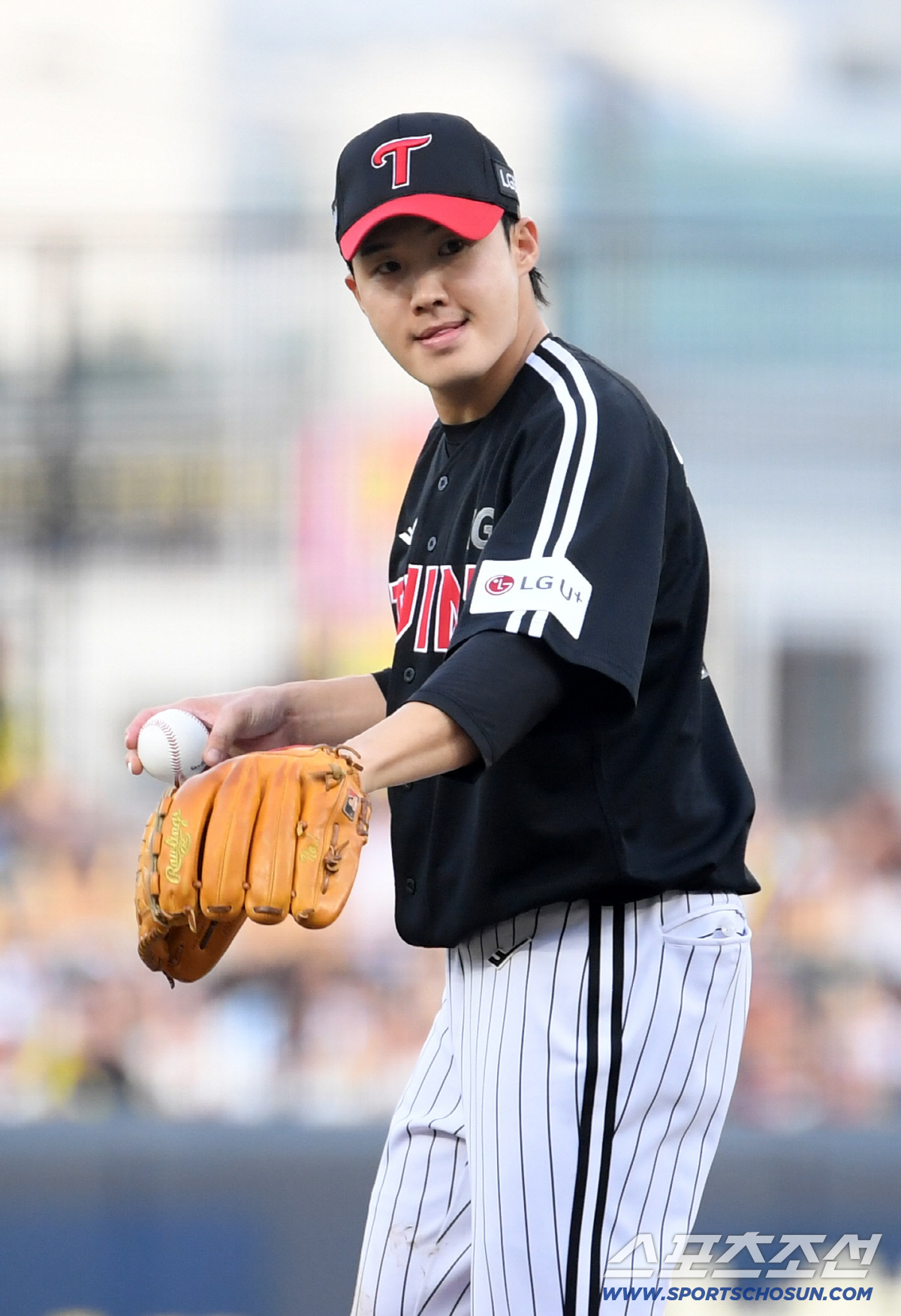 '한화 추격 어림없지' 1위 LG 5연승, KIA 4연패 수렁…임찬규 1…