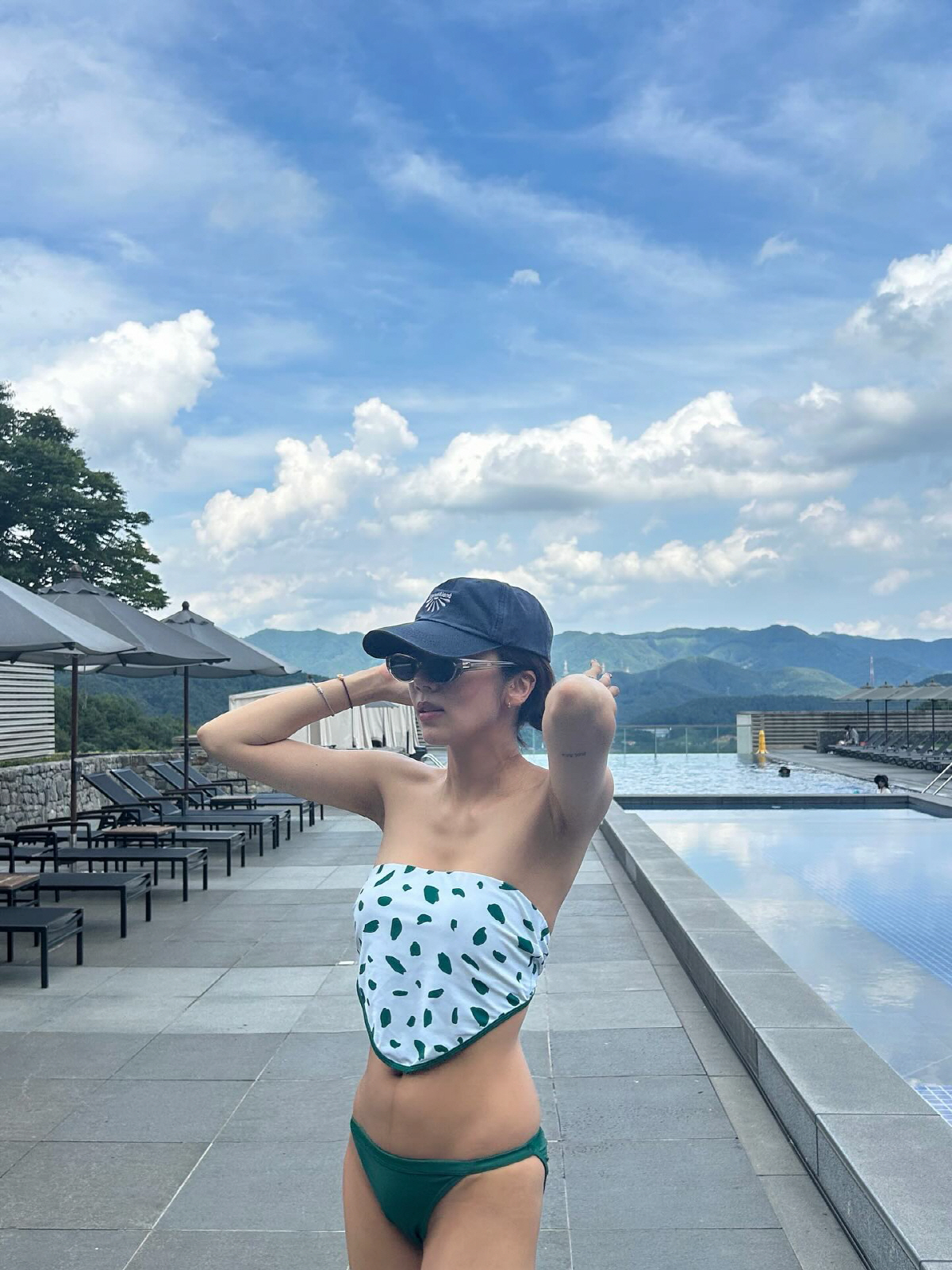 '출산 4개월차' 손담비 비키니 자태, 잘록한 허리라인 '깜짝' "13k…