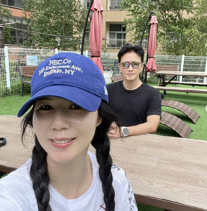'박시은♥' 진태현, 딸 입양한지 1년..기쁜 소식 전했다 "양아버지 제…