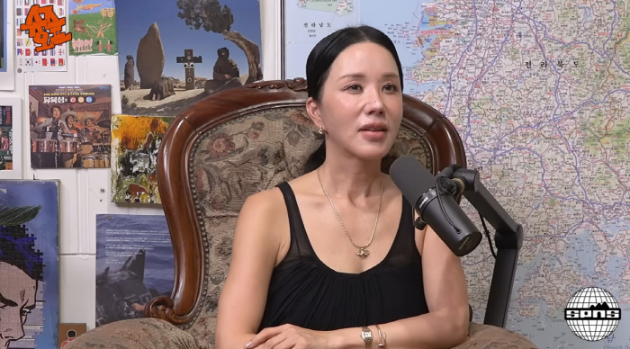 엄정화, 일침 가했다 "결혼 원한 적 없어..이름 앞 나이도 너무 싫어"
