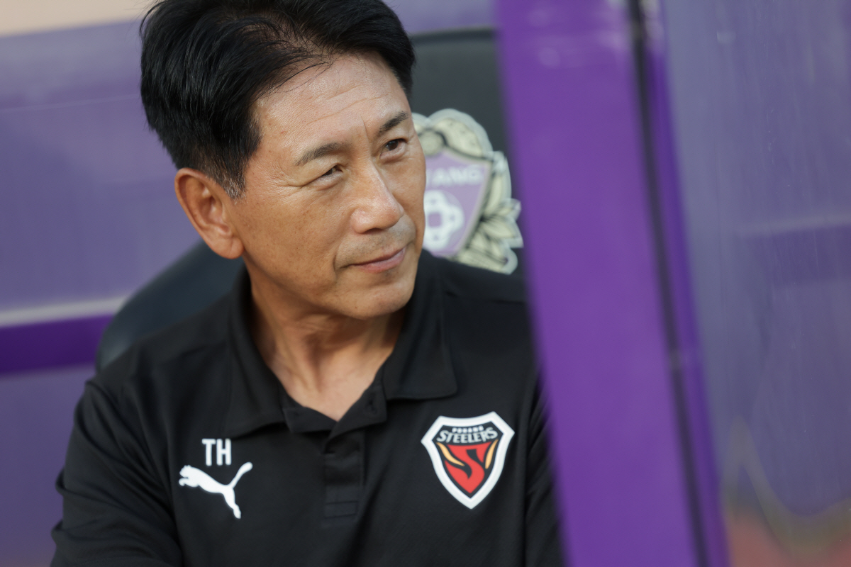 [포항 브리핑]"절반 이상 소화 가능" 부상 복귀 기성용, 포항 박태하 …