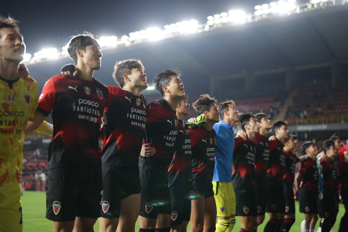 [포항 리뷰]'26G 무패' 전북이 무너졌다…포항, '용광로 축구' 앞세…