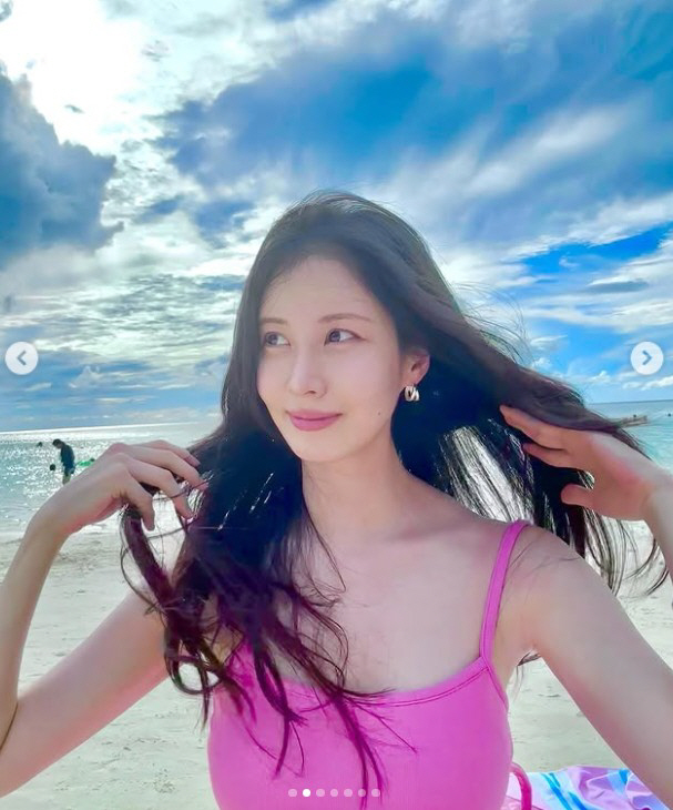 서현, 소녀시대 막내의 '과감한 섹시미'…팬들 "그야말로 청순섹시"