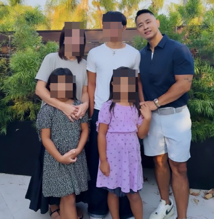 유승준, 세번째 비자소송 선고 3일전 심경 "폭풍 속 평화"…가족사진 공…