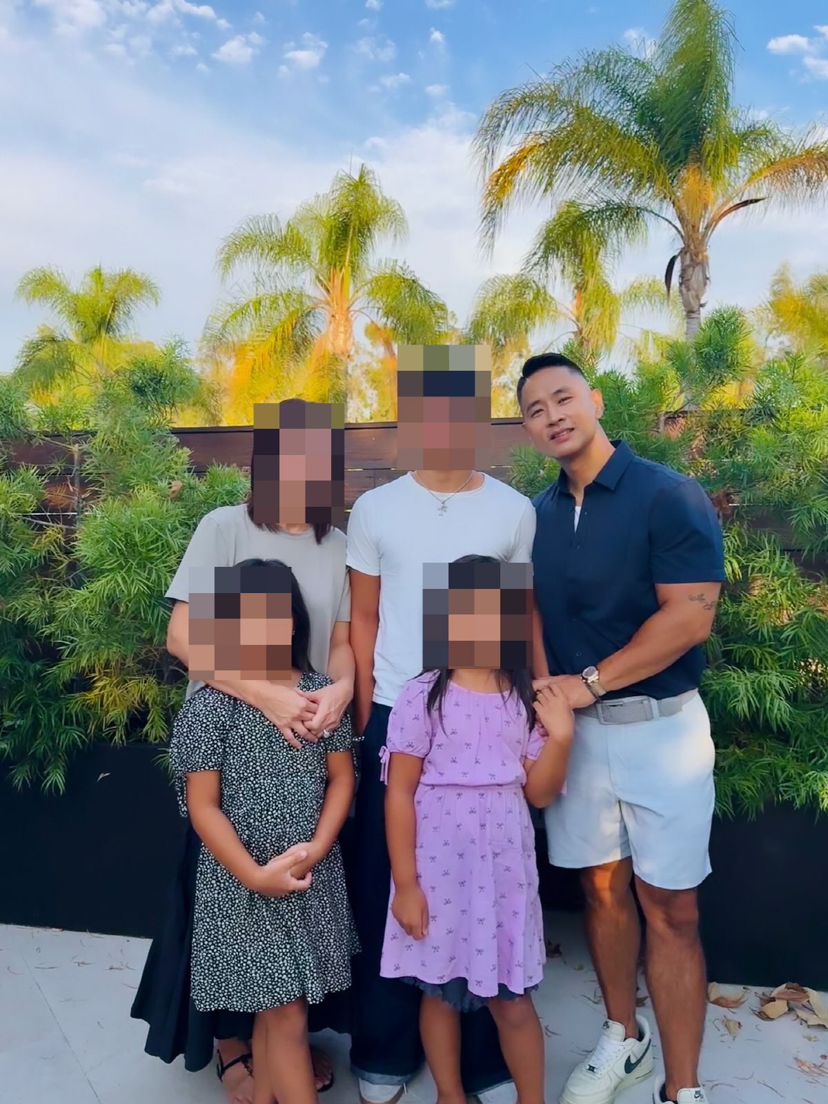 '병역 기피' 유승준, 아내·아들·쌍둥이 딸까지…당당하게 '가족사진' 공…