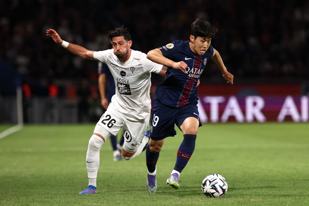 이강인이 PSG 노예인가? '사악하다' ATM 관심에 730억 책정… 영…