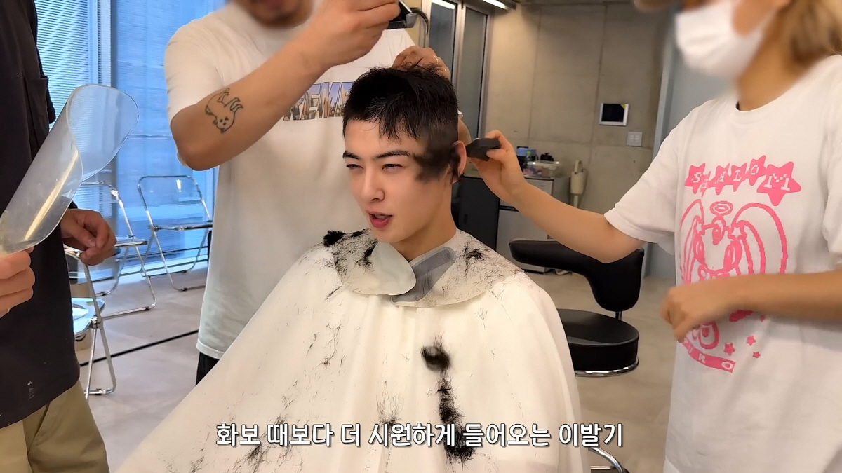 차은우, 입대전 마지막 모습 깜짝 공개…"연예인 아닌 일반인 이동민으로 …