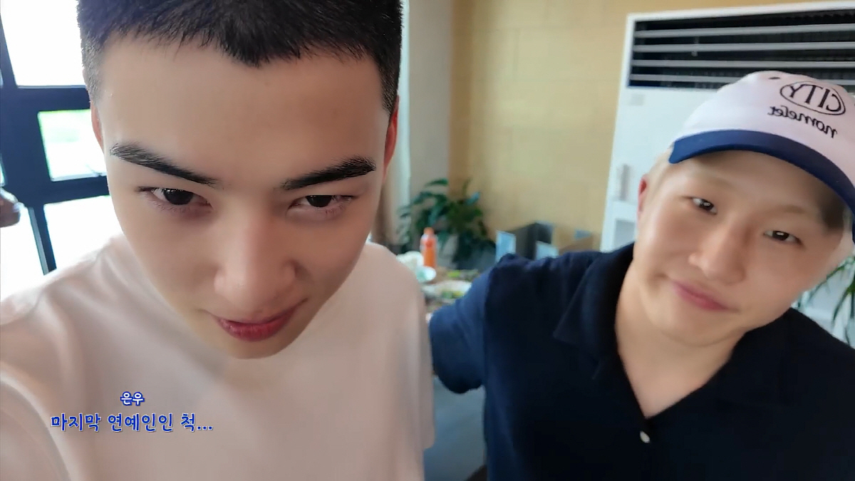 차은우, 입대전 마지막 모습 깜짝 공개…"연예인 아닌 일반인 이동민으로 …