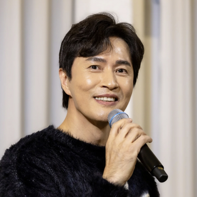 "안아보고파" 부모 다 잃은 김정민, 그리움에 눈물
