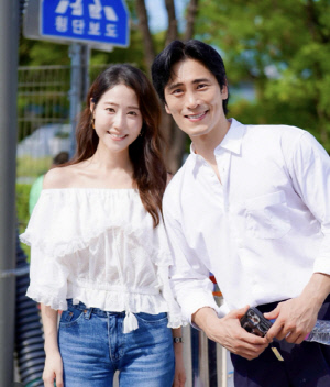 김재우♥조유리, 결혼 12년만에 기쁜 소식 전했다..