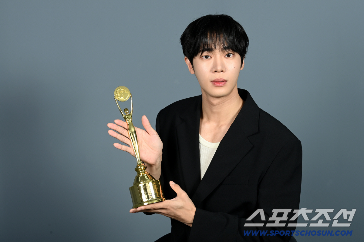 [단독] '신인남우상' 추영우 "'중증' 작품상에 아침까지 회식..새벽 …