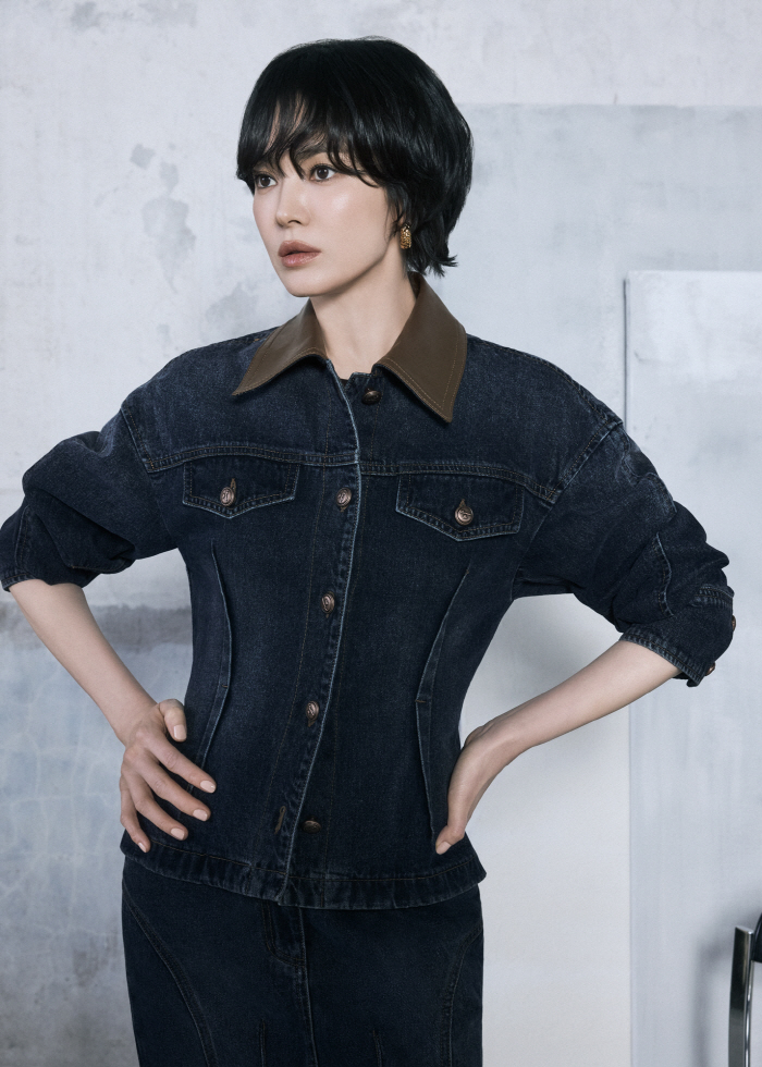 송혜교, '파격적인 숏컷' 몰라보겠네..이미지 확 달라진 스타일링 [화보]