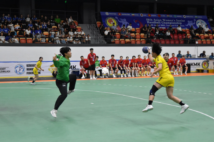 '일본은 없다!' 한국 女 주니어 핸드볼, 日 상대로 '짜릿한 승리'…조 1위로 4강 진출 '대만과 격돌'