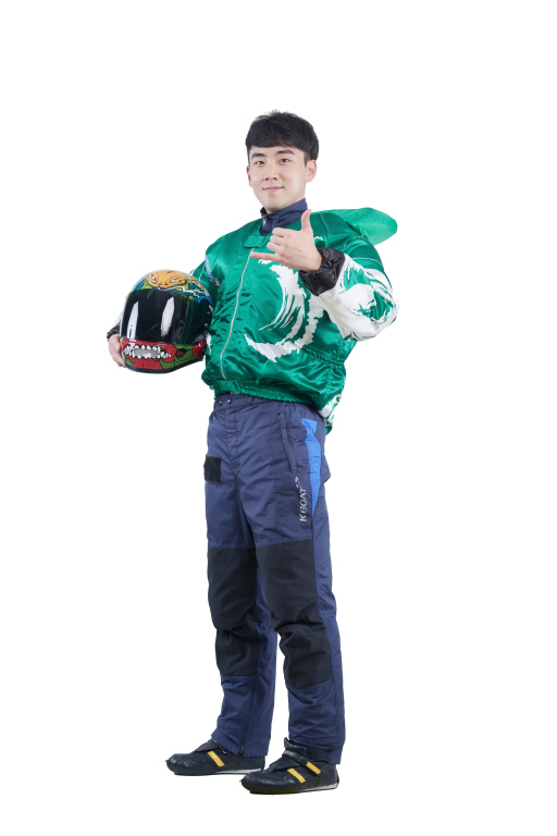 [경정]'시속 80㎞' 물보라 막는 유니폼, 강철보다 강하다고?