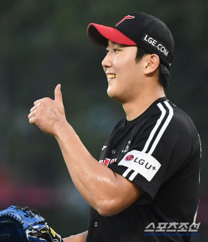 '아뿔싸! 불펜 믿었는데...' 손주영 5이닝 비자책 4실점. 7-4 리드 10승 요건 채웠으나... 6회말 동점허용 승리불발[창원 현장]