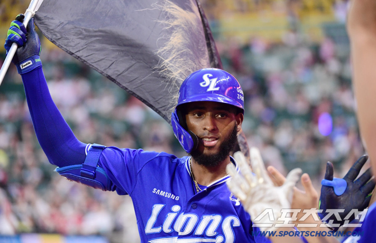 '고작 11억' KBO 역대 최초 역사 눈앞, 이런 복덩이 없다…"아내가…