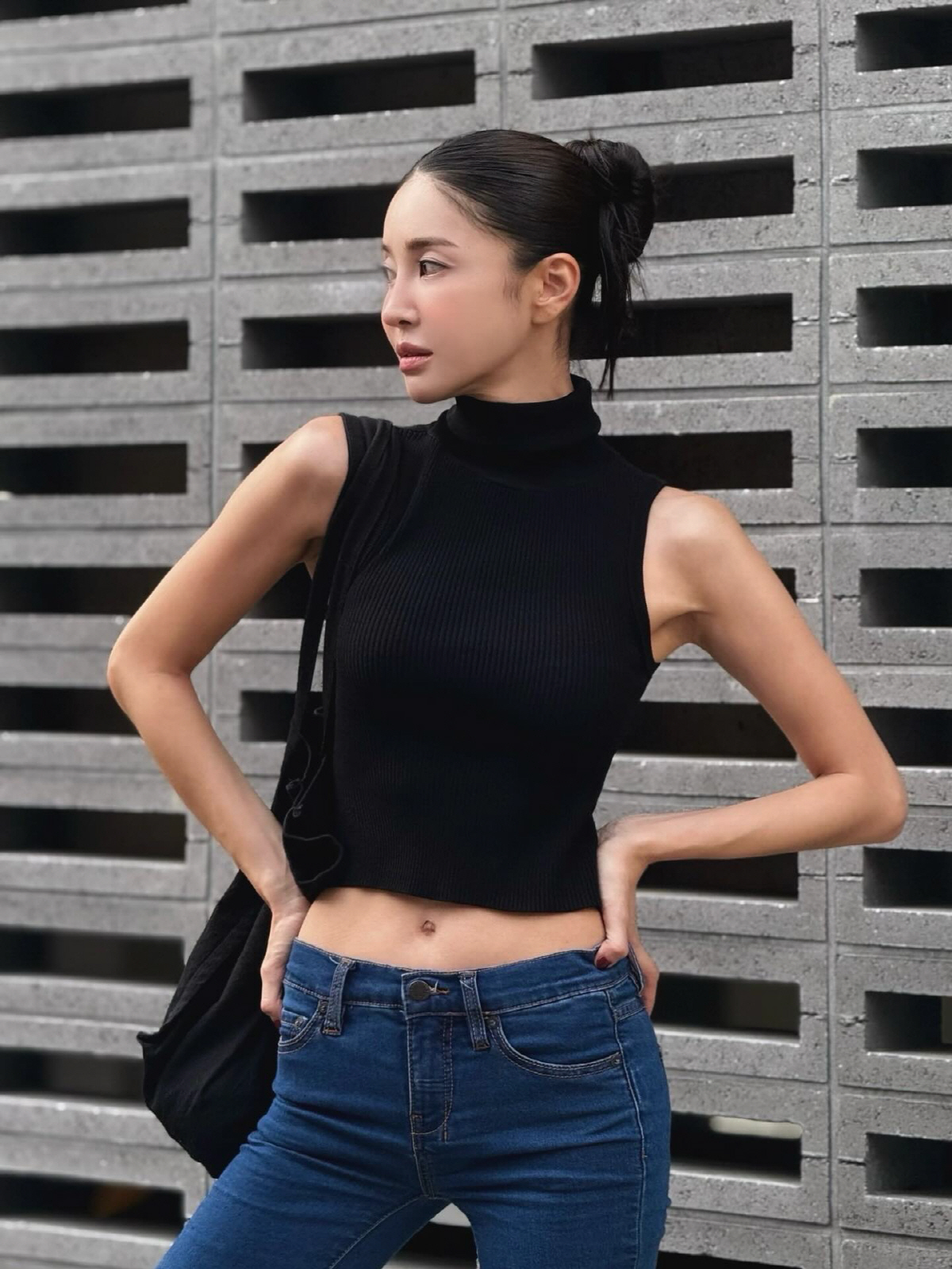 김윤지, '꾸안꾸' 패션도 못가리는 다부진 몸매…터질듯한 애플힙 '깜짝'