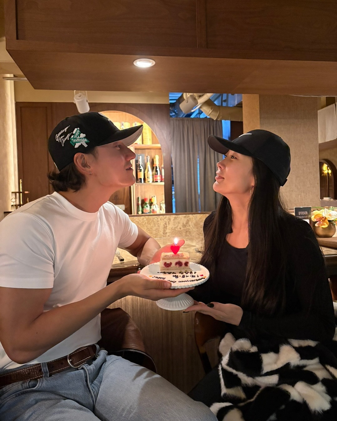 허니제이, ♥남편과 불화설 정면대응..'샤넬 선물' 영상 박제