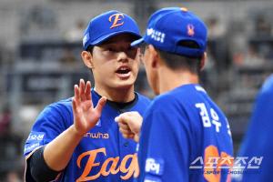 문동주도 해냈다! 한화 18년 만에 기록 탄생…2위 확보 속도낸다 '4연승'→최하위 키움 5연패 [고척 리뷰]