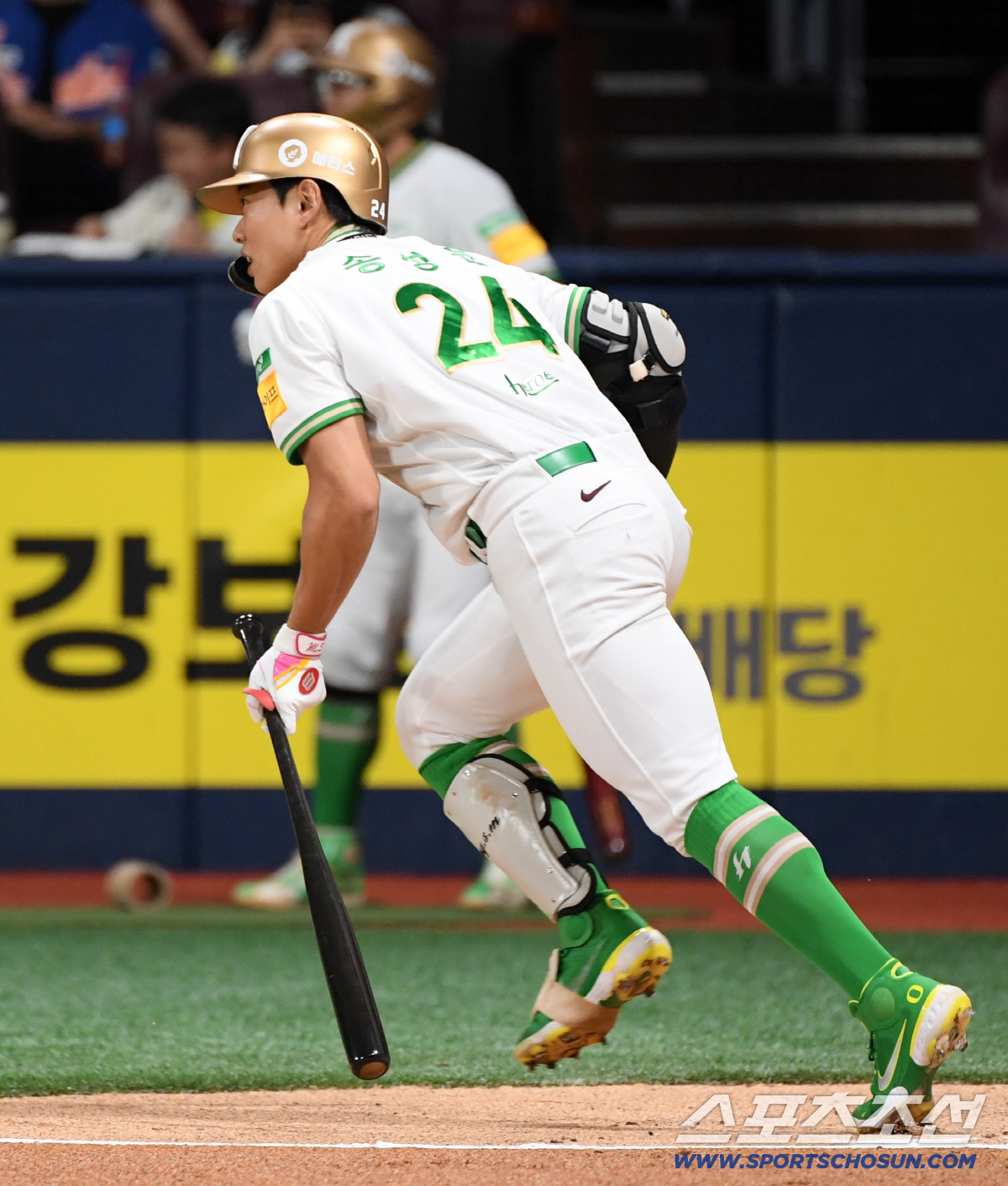 문동주도 해냈다! 한화 18년 만에 기록 탄생…2위 확보 속도낸다 '4연…