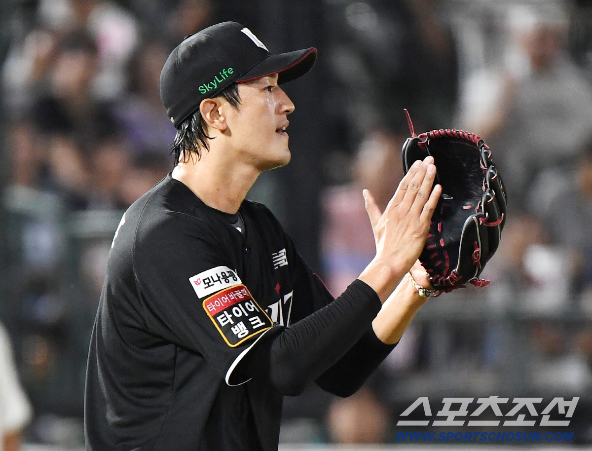 '4일 휴식' 박세웅 흔들 → 107억 롯데킬러 부활! 원조괴물은 또 홈…