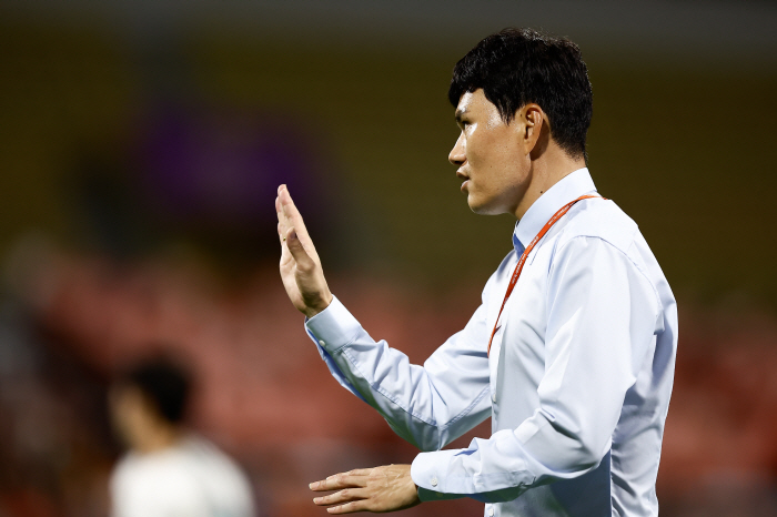 '내 탓이오' 정경호 강원 감독, 전북전 '1-0→1-2' 분패에 