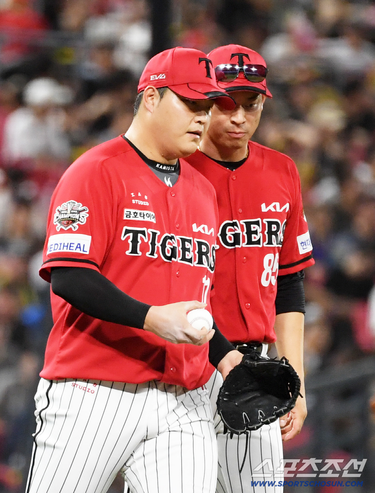 'FA 대어 실종' 피안타율이 4할? 이러면 10억 주고 데려온 보람이 …