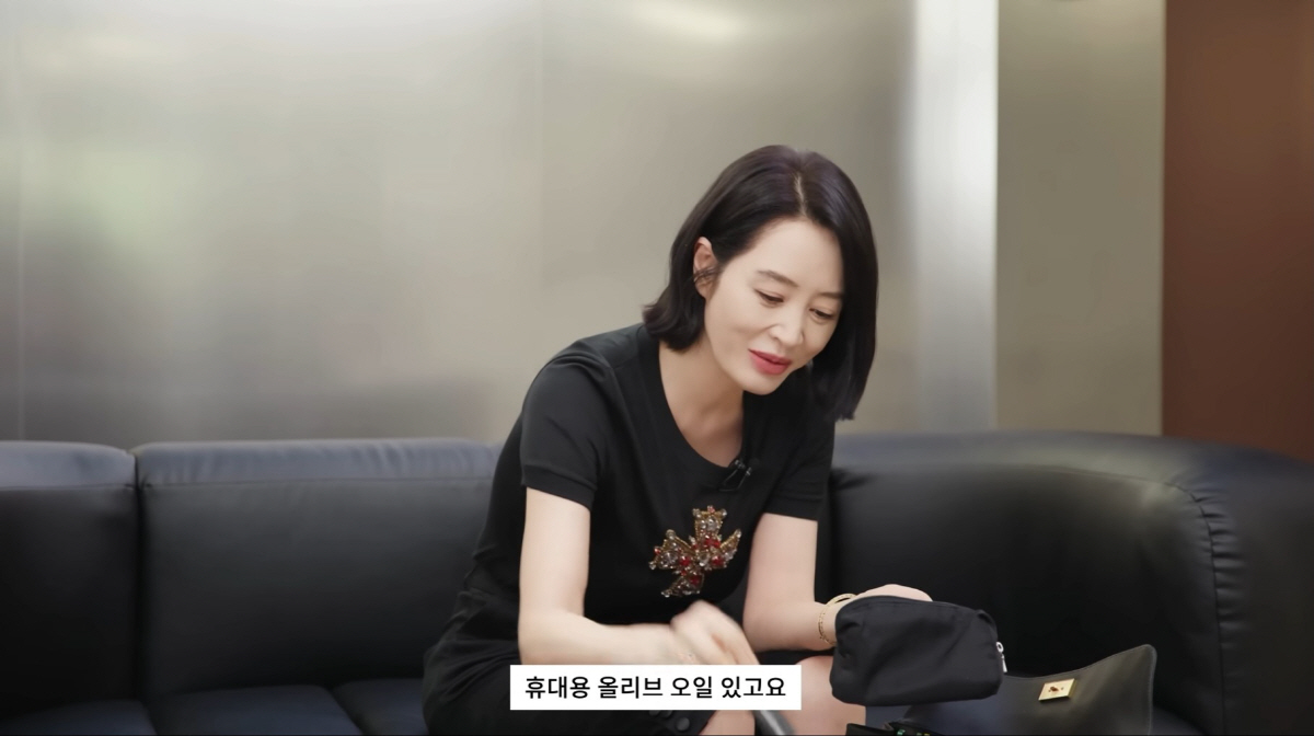셀럽들의 건강관리·다이어트 비결 '올리브오일'…프리미엄·스틱형 출시 봇물