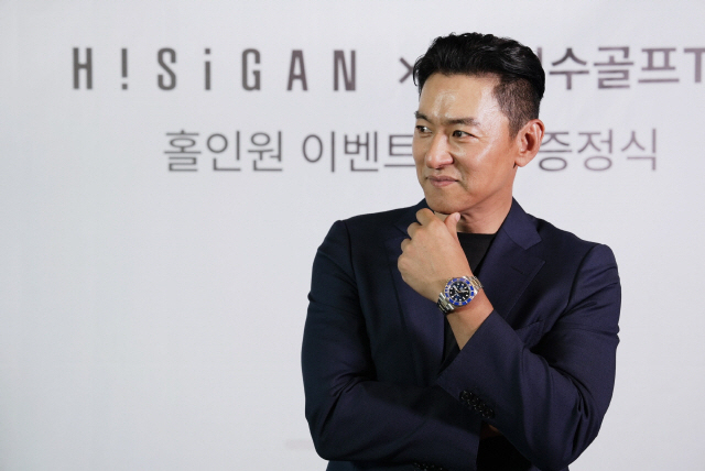 주진모, 6년째 활동 중단인데…골프 한 번에 2700만원 명품시계 획득[…