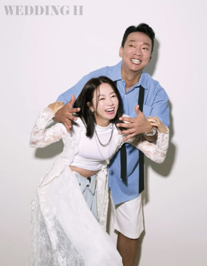 김지혜♥박준형, '결혼 20주년' 리마인드 웨딩 화보 찍었다 [화보]
