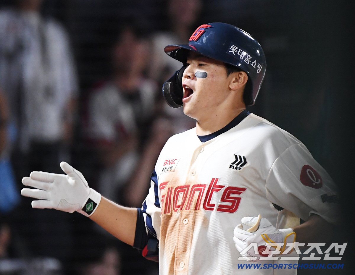 23세 풋내기 또 사고쳤다! 박영현 울린 박찬형의 연장 10회 동점포, …