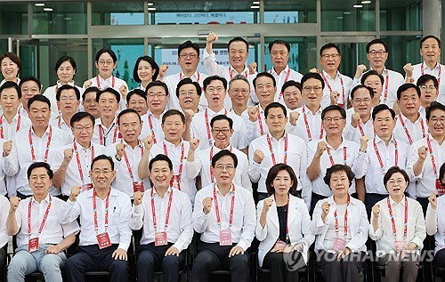 장동혁 "두배 세배로 싸워야…열심히 싸운 분만 공천받을 것"