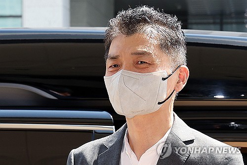 검찰, 'SM 주가조작 의혹' 카카오 김범수에 징역 15년 구형