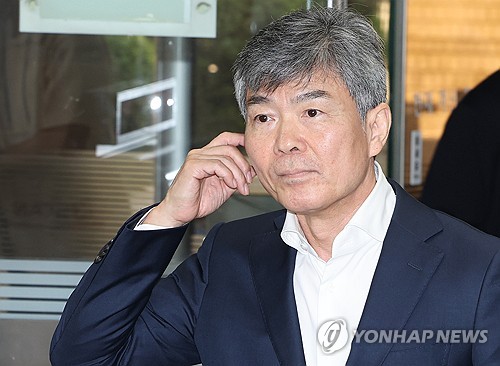 이종호, 공수처장·의원과 찍은 사진 보이며 '재판로비' 주장