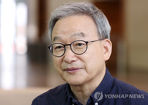 정호승 "샘물이 고이길 기다리듯 시를 기다리게 됐죠"