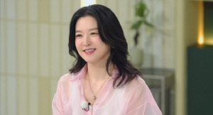 이영애, '최초 공개' 냉장고 속 '직접 재배' 농작물 자랑...