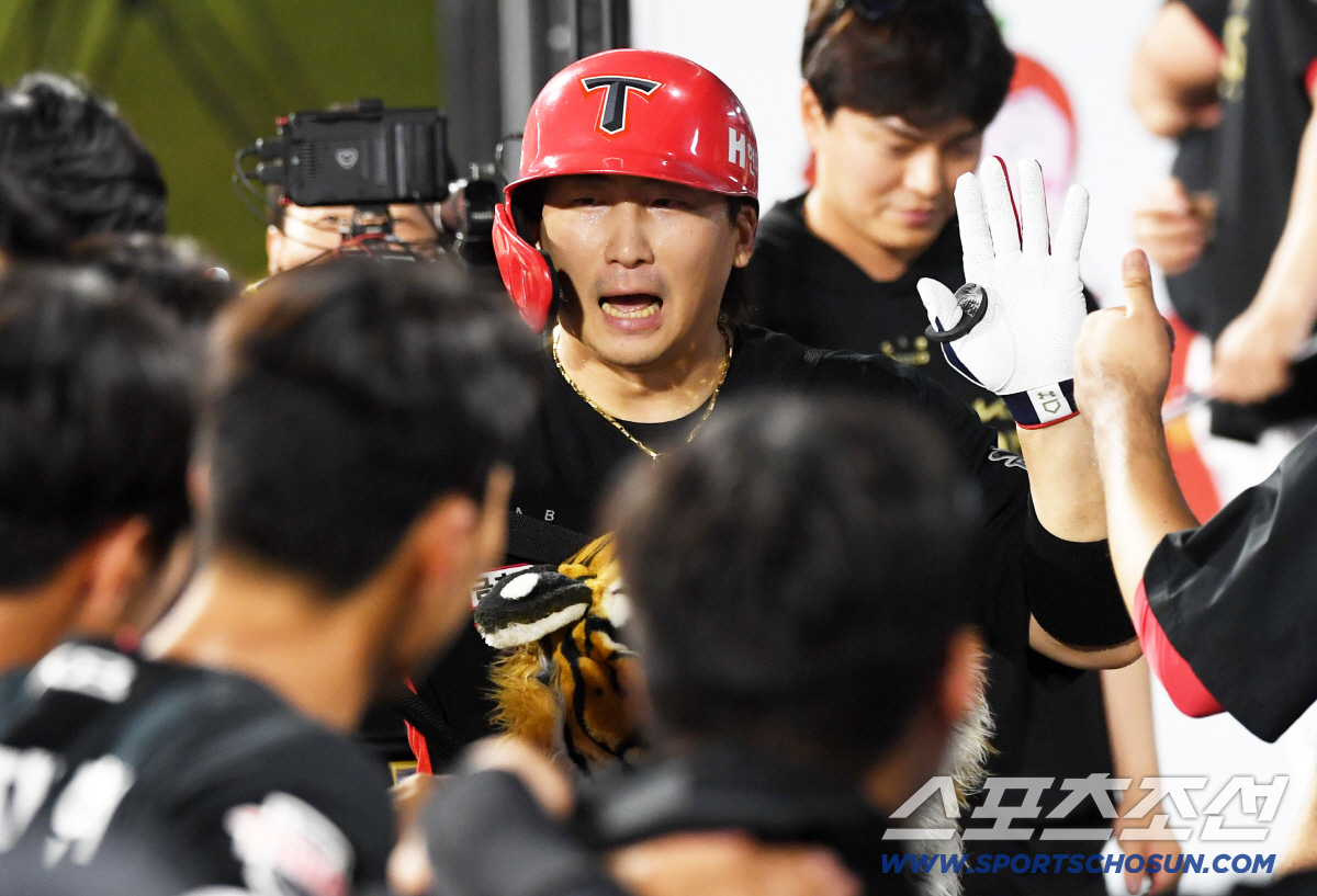 '5강 안 끝났어!' KIA 6회 7점 대폭발, KT에 역전승…네일 8승…