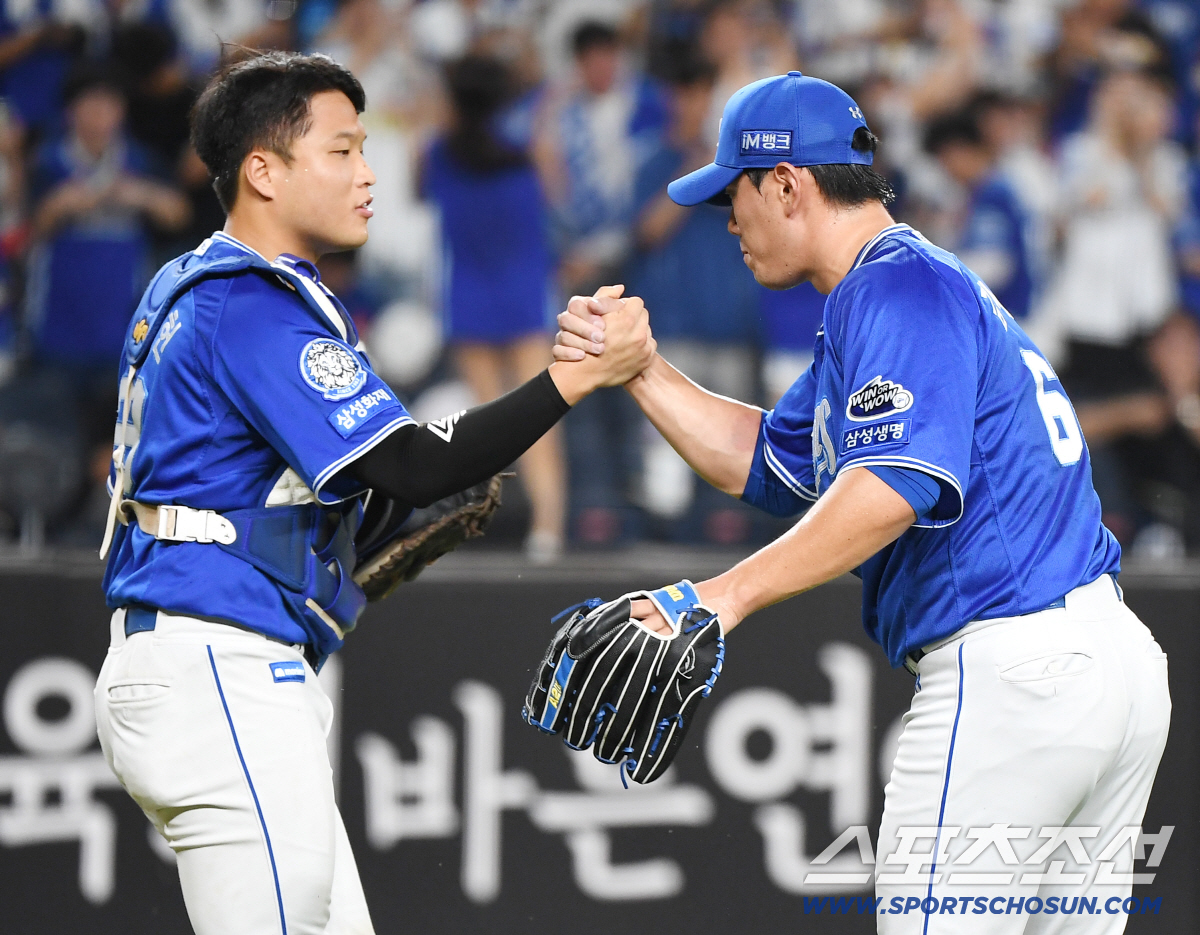 [포토] 승리 지킨 김재윤