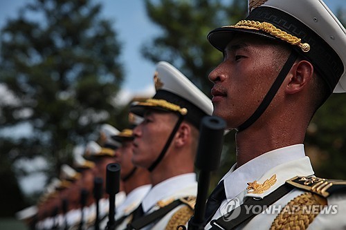 "주중 미국대사, 中 전승절 열병식 불참 전망"