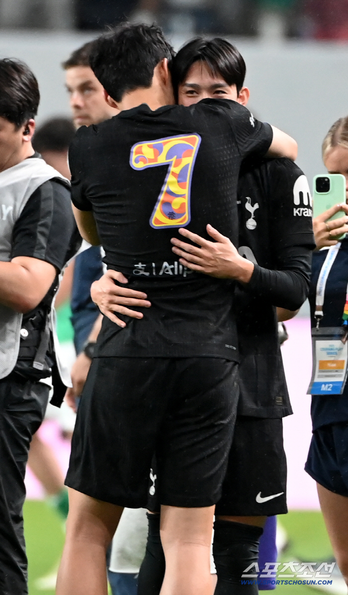 "손흥민 사랑 느낄 수 있어" 토트넘 새 '7번' 시몬스도 놀란 SONNY의 큰 그림자, 'XAVI' 확정…이적료 975억→'5+2' 7년 계약