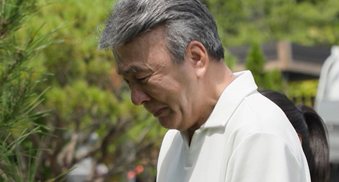 '4혼' 박영규, 아들 잠든 수목장서 무너져..“너무 보고 싶어” 절규