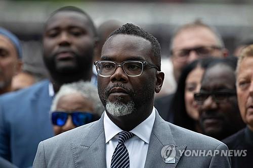 트럼프의 '치안 접수' 다음 타깃 시카고, 저항 예고