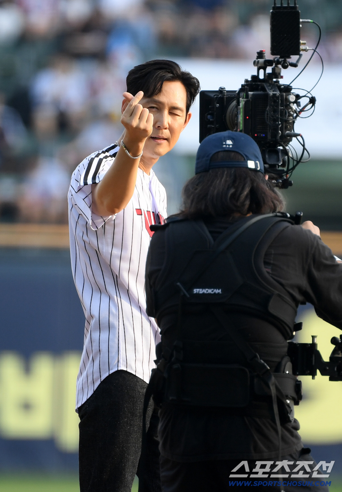 [포토] 이정재 '하트'