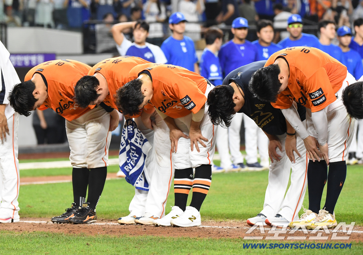 '한화가 스윕당할 줄 몰랐다' 3위부터 6위까지 0.5G 차, 역대 이런…