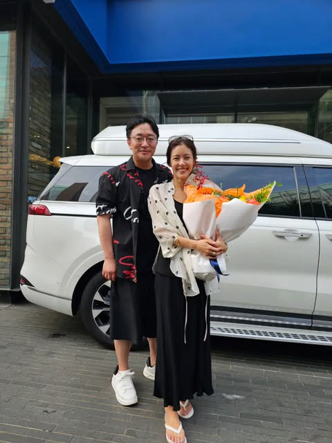 [SCin스타] 이윤지, ♥정한울 응원 속 연극 ‘디 이펙트’ 막공… “…