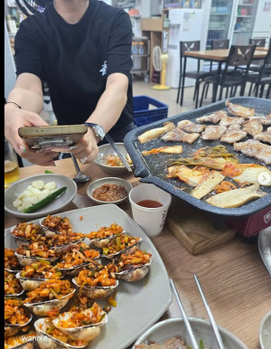 도경완, '서브 논란' 후 ♥장윤정과 첫 근황...'낮술 삼겹살' 달콤한 부부데이트