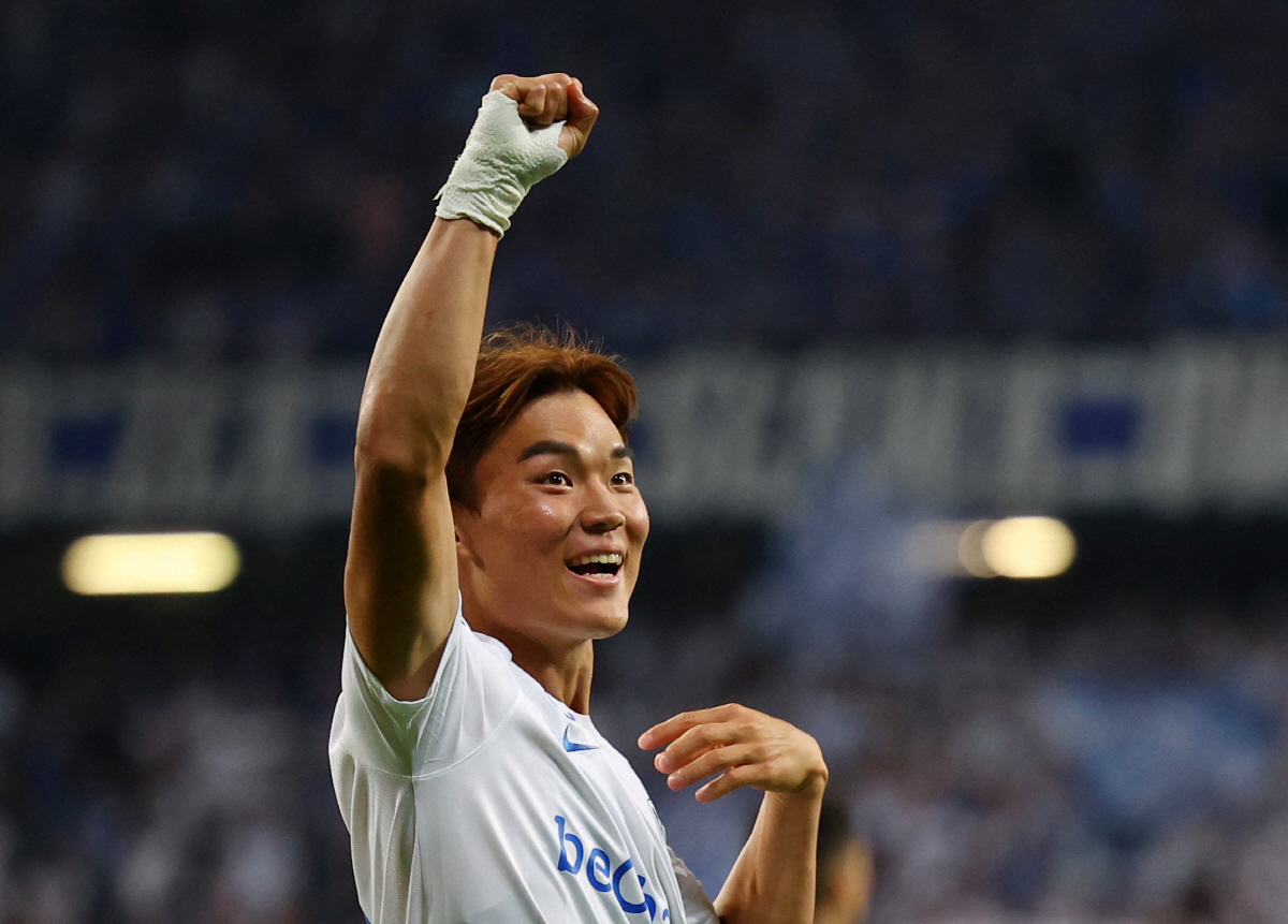 韓 축구 '최고의 골잡이' 독일 분데스리거로 재탄생!…이적료 326억→오…