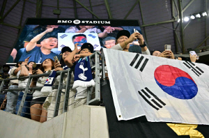 'SON 콘서트' 같았던 손흥민의 LA 홈 데뷔전...'골대 강타' 불운 속 아쉬운 '침묵'