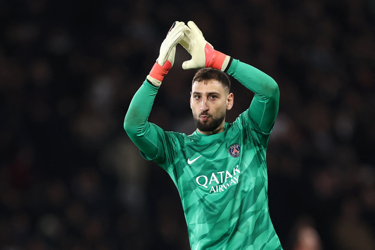 'GK 연쇄이동' 에데르송, 페네르바체행 임박...'PSG 전력 배제' …