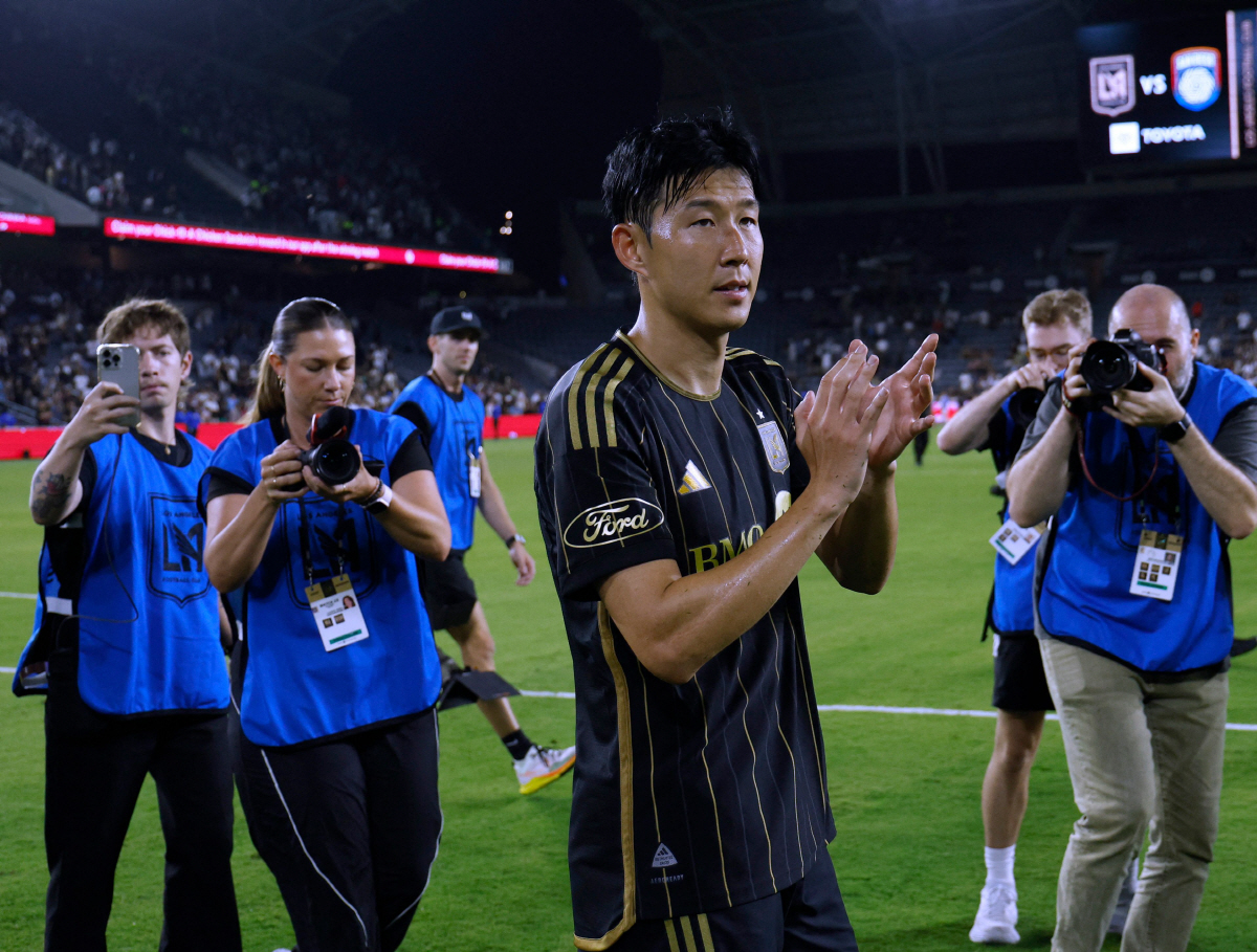 "쏘니가 우릴 도왔는데, 결과는 미쳤어" LA FC 감독 한탄...손흥민…